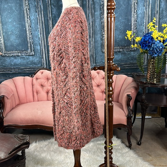 Huge cardigan sweater fuzzy - Picture 4 of 8